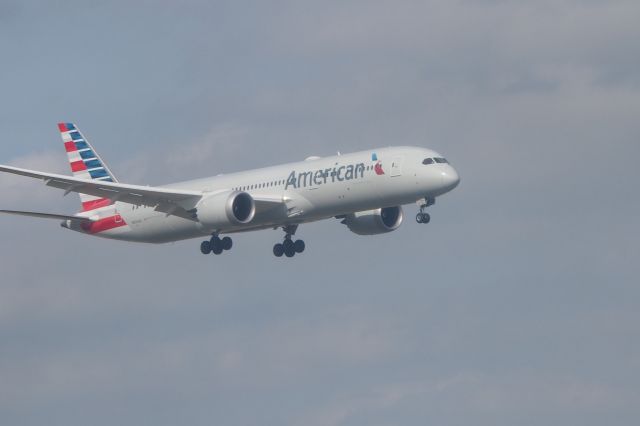 Boeing 787-8 (N830AN)
