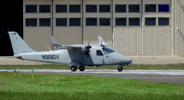 TECNAM P-2006T (N968GV) - Taxiing for departure is this 2018 Costruzioni Aeronautiche Tecna P2006T twin engine prop aircraft in the Spring of 2020.