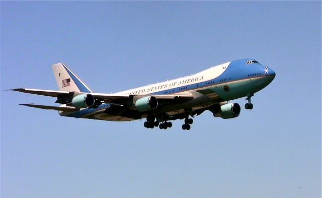 Boeing 747-400 — - Air Force One landing on runway 6 at ILM, Wilmington International in North Carolina