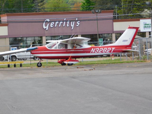 Cessna Cardinal (N3282T)