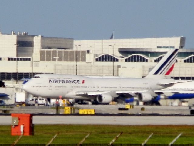 Boeing 747-400 (F-GITF)