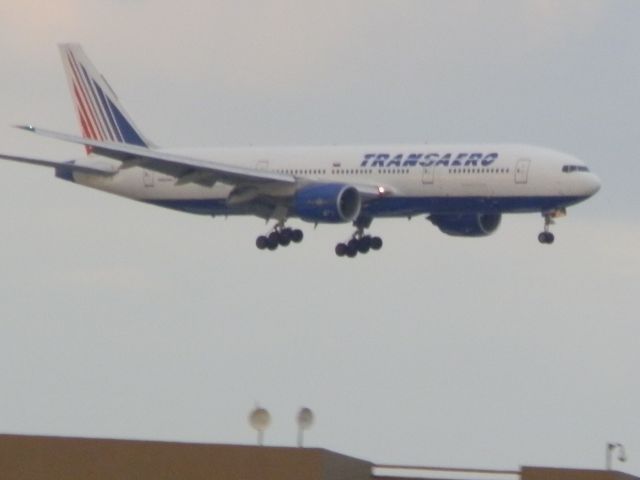 Boeing 777-200 (EI-UNW) - Arriving from Moscow Vnukovo