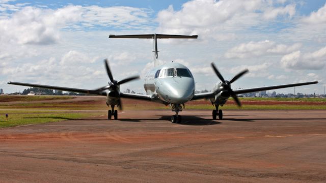 Embraer EMB-120 Brasilia (FAB2005)