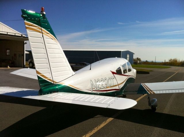 Piper Cherokee (N2290T)