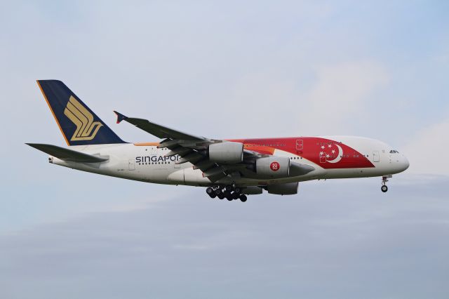 Airbus A380-800 (9V-SKI)