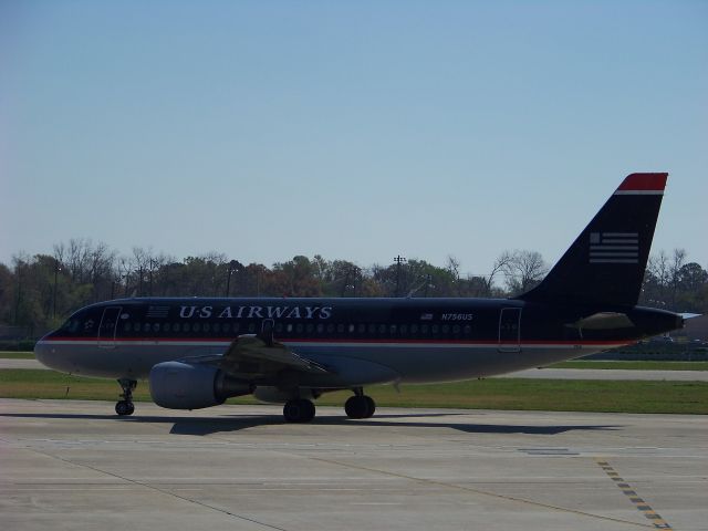 Airbus A319 (N756US) - 3/16/08