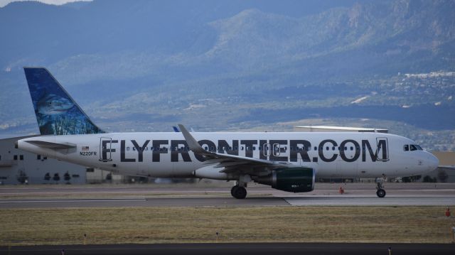 Airbus A320 (N220FR) - "Finn"