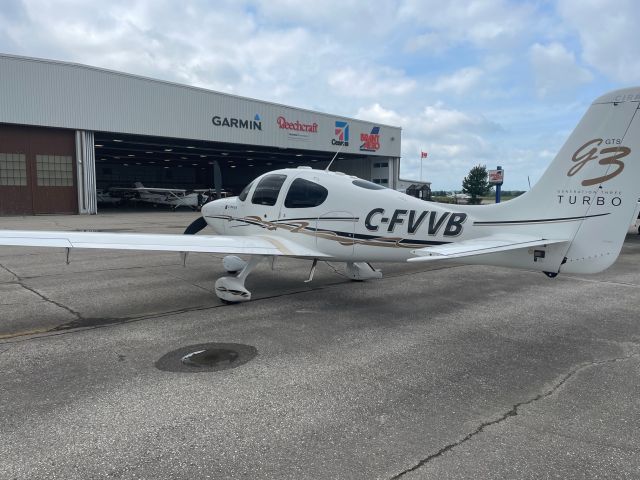 Cirrus SR-22 (C-FVVB)