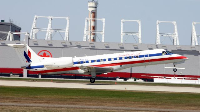 Canadair Regional Jet CRJ-700 (N735TS)