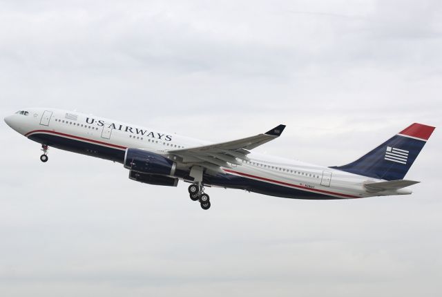 Airbus A330-200 (N281AY) - First Revenue Flight for N281AY. Seen here PHL to SJU