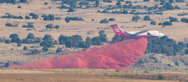 N472NA — - Making a retardant drop at the MM204 fire near Cisco, UT