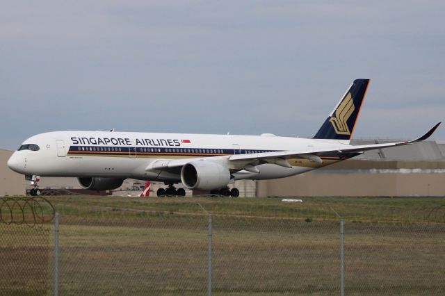 Airbus A350-900 (9V-SHL)