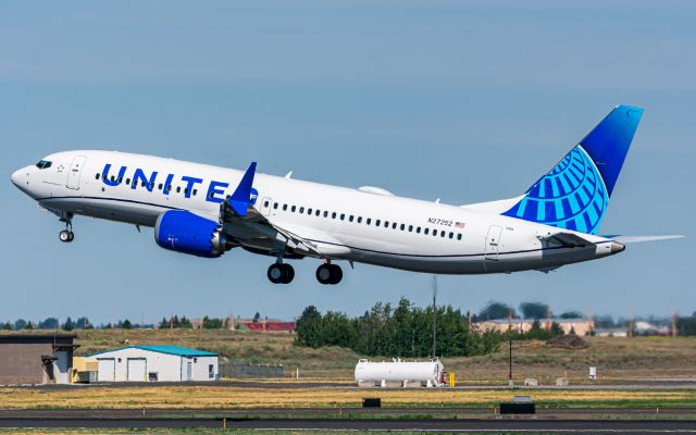 Boeing 737 MAX 8 (N27252) - BOE452