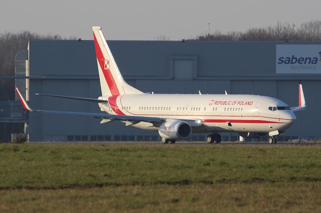 Boeing 737-800 (0111)