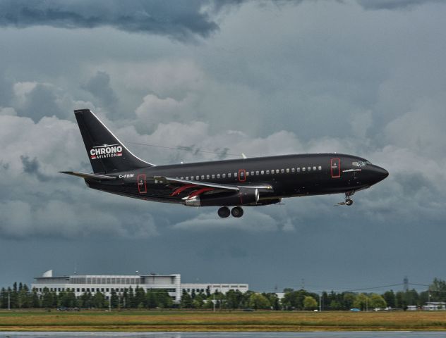 Boeing 737-200 (C-FBIM)