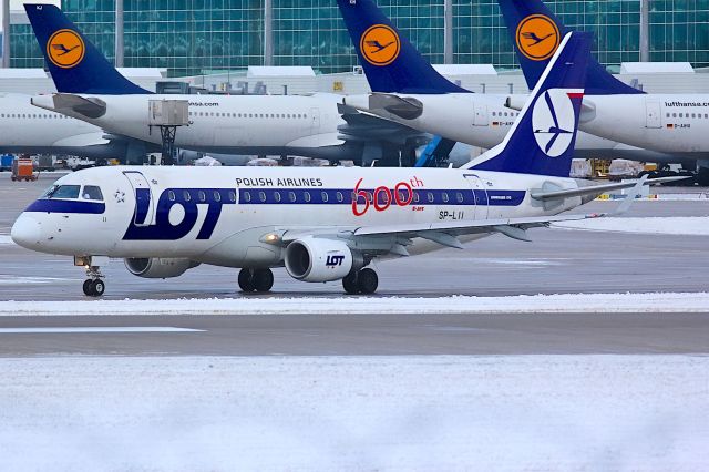 EMBRAER 175 (long wing) (SP-LII)