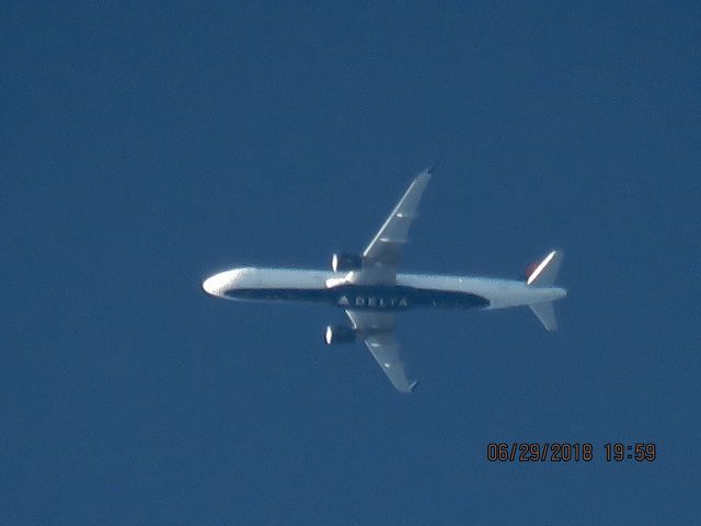 Airbus A321 (N314DN)