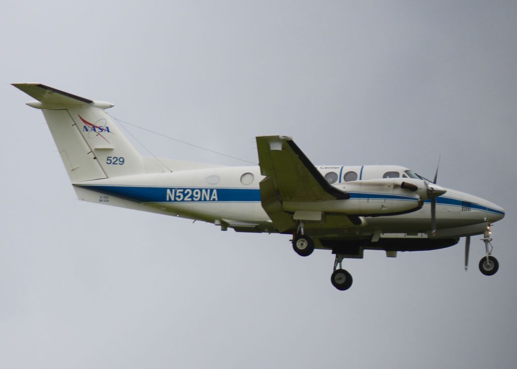 Beechcraft Super King Air 200 (N529NA) - At Shreveport Regional.  NASA King Air 200