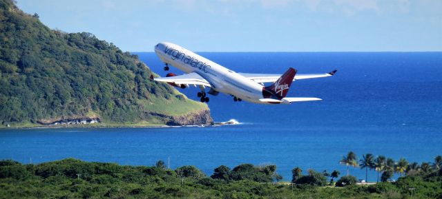 Airbus A330-300 (G-VGEM)