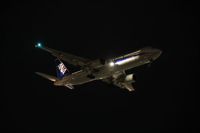 BOEING 767-300 (JA607A) - September 21st 2018:HND-HKD.