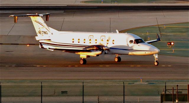 Beechcraft 1900 (N27NG) - 10/28/14