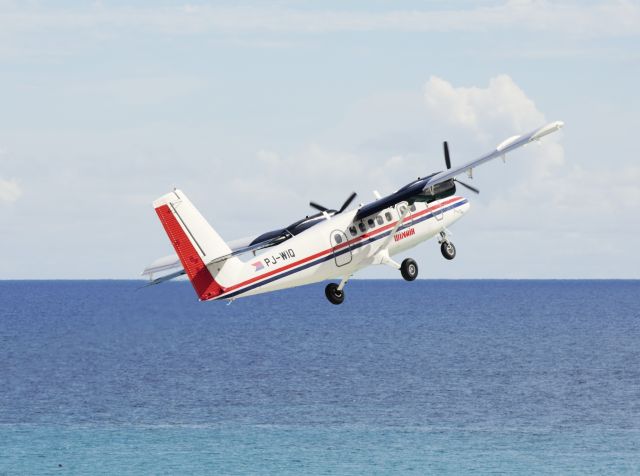 De Havilland Canada Twin Otter (PJ-WIQ)