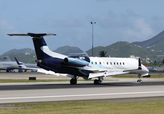 Embraer ERJ-135 (N6GD) - N6GD justlanded at TNCM