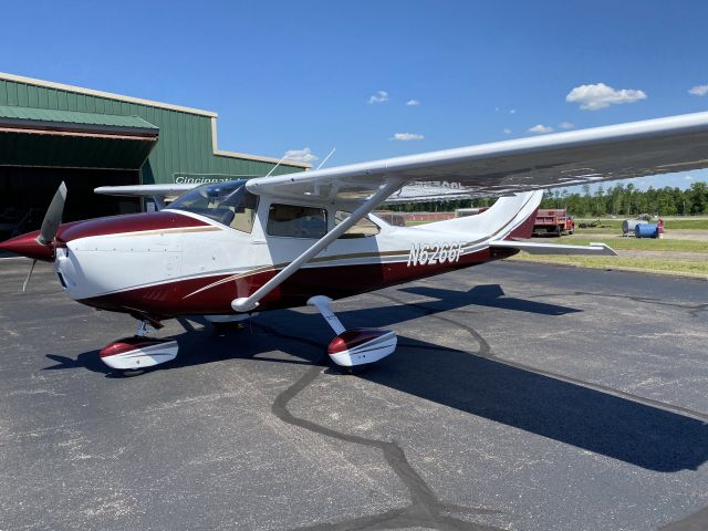 Cessna Skylane (N6266F)