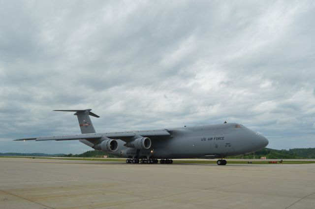 Lockheed C-5 Galaxy —