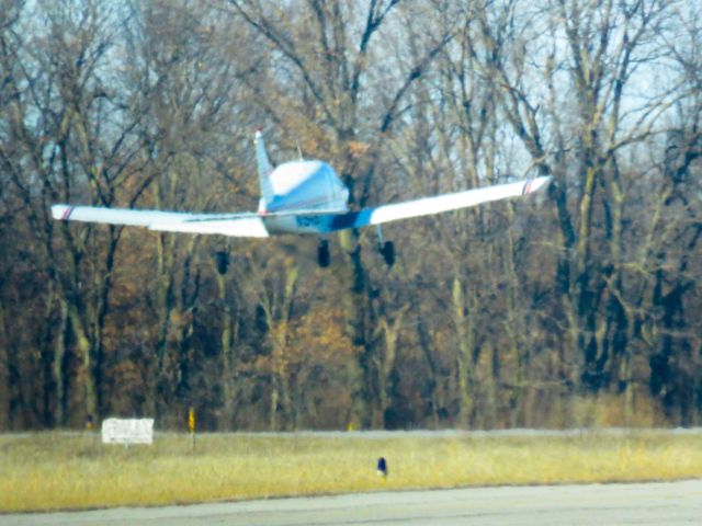 Piper Cherokee (N1948T) - GMJ-7F7br /01/19/2025