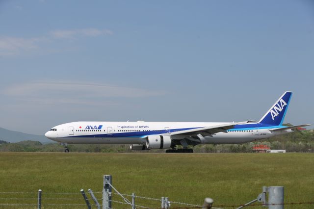 BOEING 777-300 (JA754A) - 28 May 2016:HKD-HND.