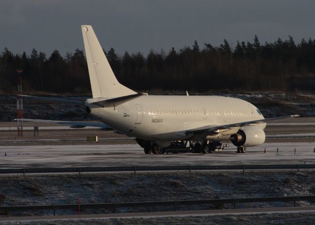 Boeing 737-500 (N828DG)