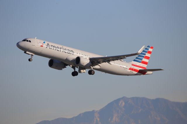 Airbus A321neo (N466AN)