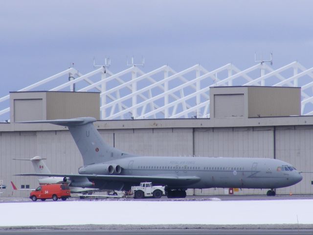 VICKERS VC-10 (XV104) - Royal Airforce VC10 broken down with engine failure at Ottawa. Will later be towed off the tarmack,by the tug in the photo.