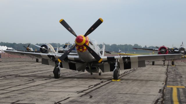 North American P-51 Mustang (NL551J)