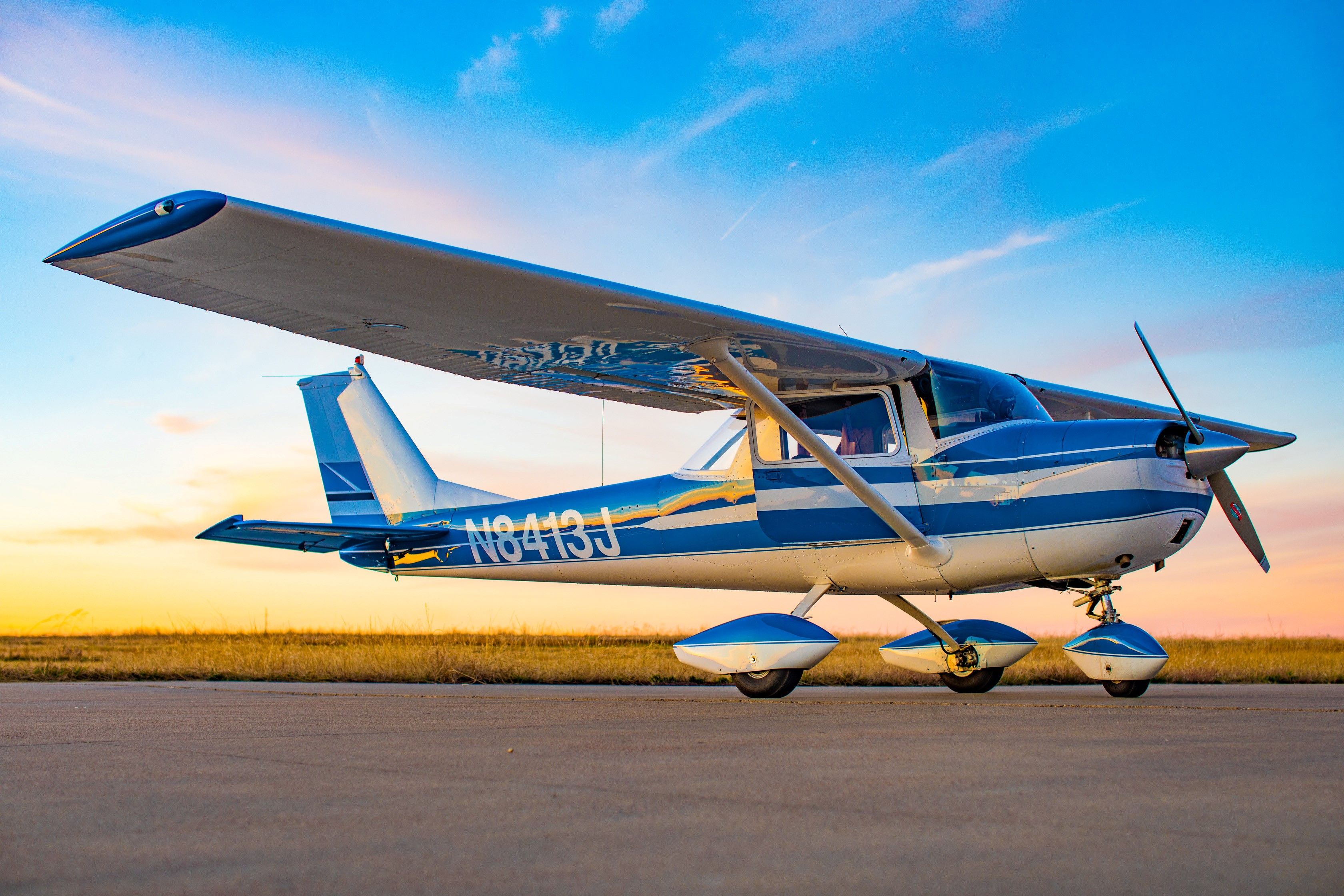 Cessna Commuter (N8413J)