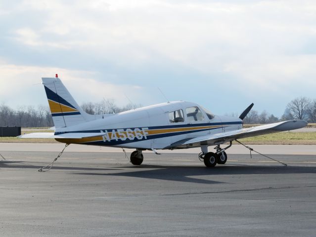 Piper Cherokee (N4566F)