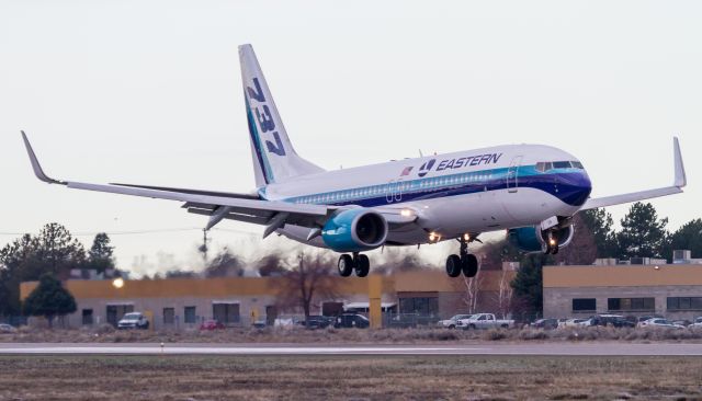 Boeing 737-800 (N276EA)