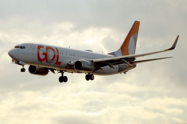 Boeing 737-700 (PR-GUR)