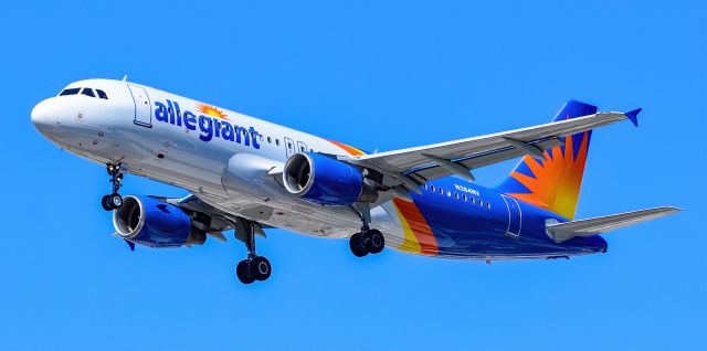 Airbus A320 (N284NV) - N284NV Allegiant Air Airbus A320-214 s/n 5045 - Las Vegas - McCarran International Airport (LAS / KLAS)br /USA - Nevada April 30, 2021br /Photo: Tomás Del Coro