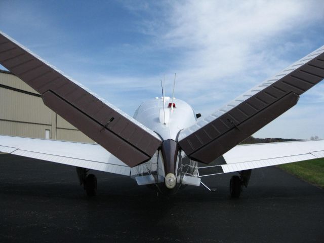 Beechcraft 35 Bonanza (N9068Q)