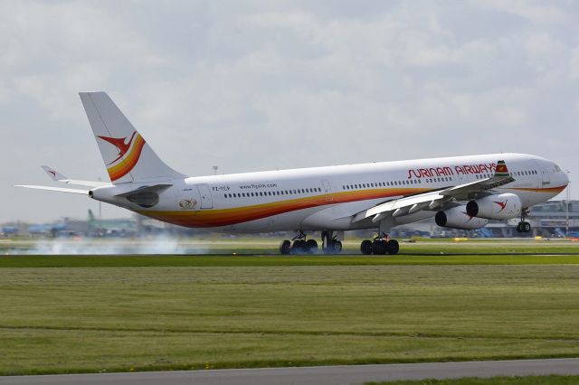 Airbus A340-300 (PZ-TCP)