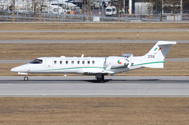 Learjet 45 (N258)