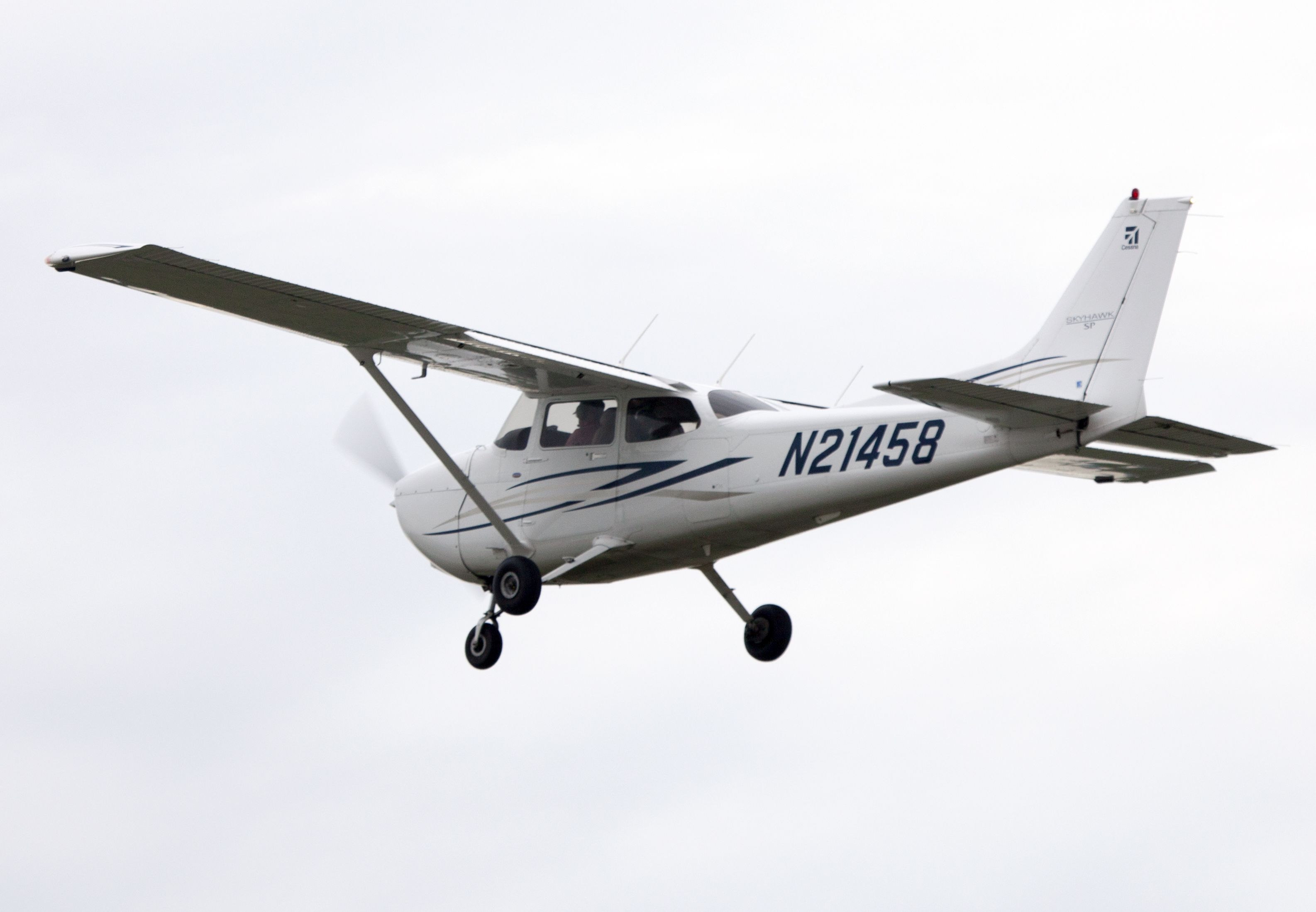 Cessna Skyhawk (N21458)