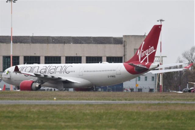 Airbus A330-200 (G-VWND)