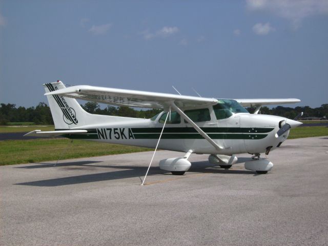 Cessna Skyhawk (N175KA)