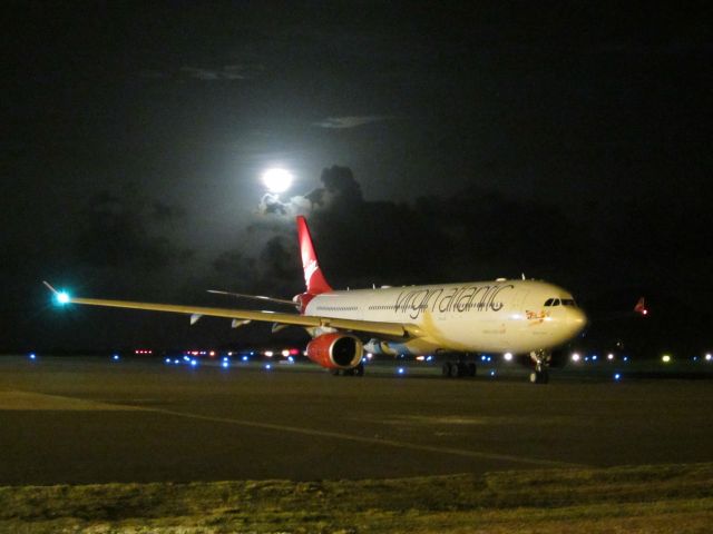 Airbus A330-300 (G-VSXY)