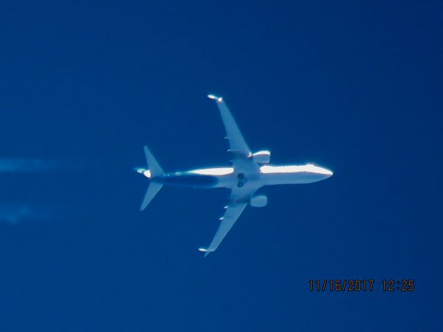 Boeing 737-900 (N264AK)