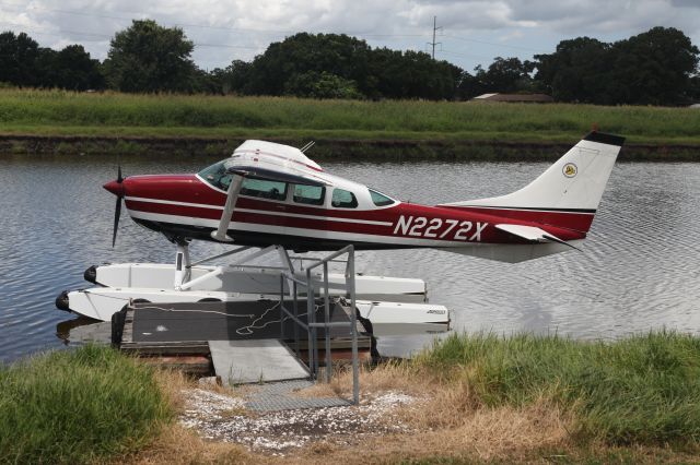 Cessna 206 Stationair (N2272X) - About to board at 65LA for an aerial tour.