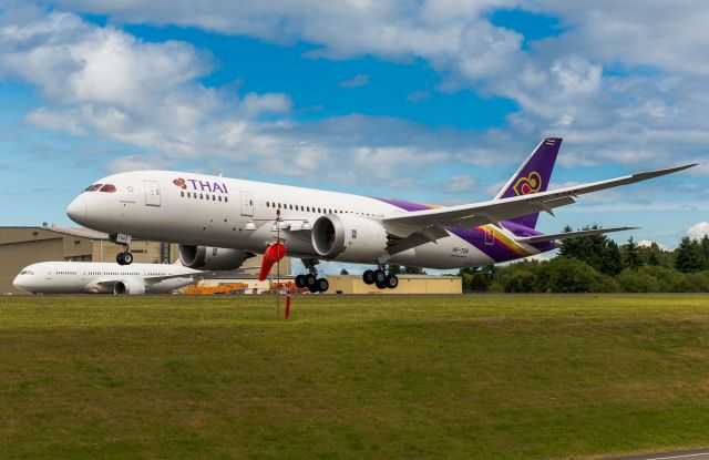 Boeing 787-8 (HS-TQA) - BOE588- the first Boeing 787-8 for Thai Airways (HS-TQA) on its approach to Runway 34L after completing B1 flight test